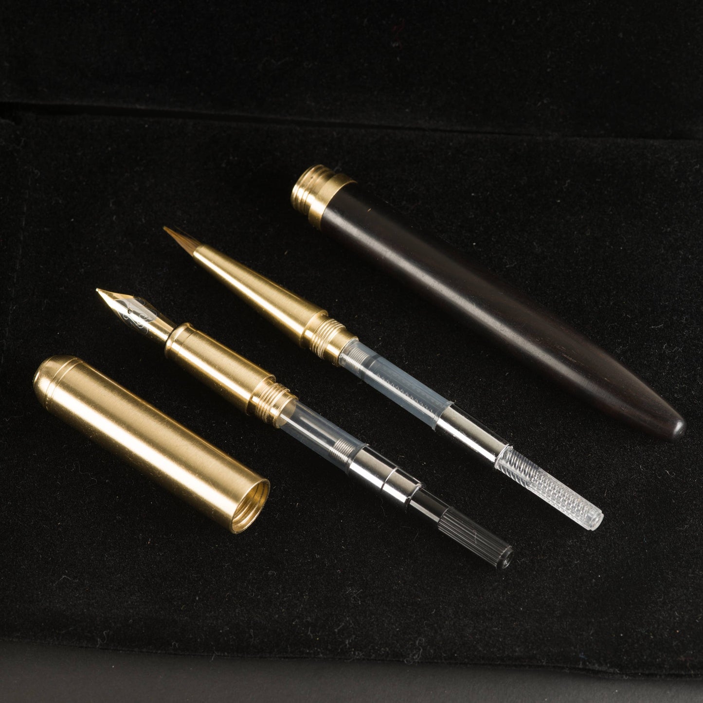 2-in-1 artisan-made wood fountain pen with calligraphy brush insert